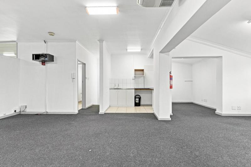 To Let Commercial Property for Rent in Pinelands Western Cape